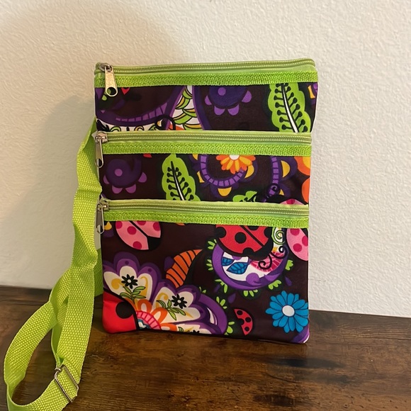 10" X‎ 8" Shoulder Bag -- CAN BE PERSONALIZED! - Ladybugs  NEW!!! - Picture 5 of 8